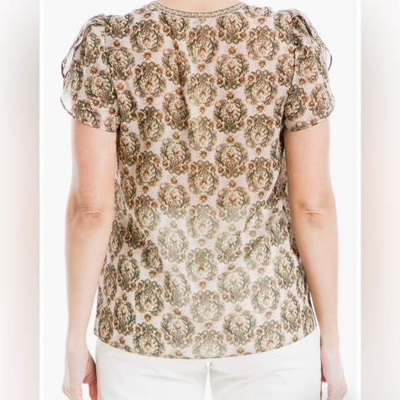 NWT MAX STUDIO Tulip Sleeve Dot Top - Picture 4 of 5